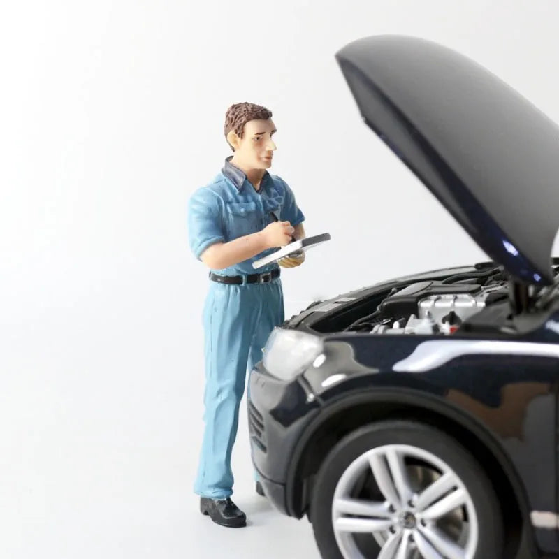 1/18 Resin Garage Scene Repairman for Car Doll Set Auto Repair