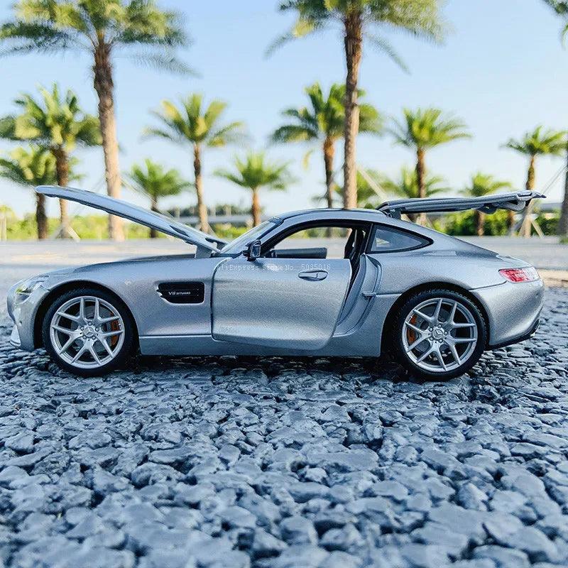 Maisto 1:18 Mercedes Benz AMG GT sports car alloy - Aautomotive