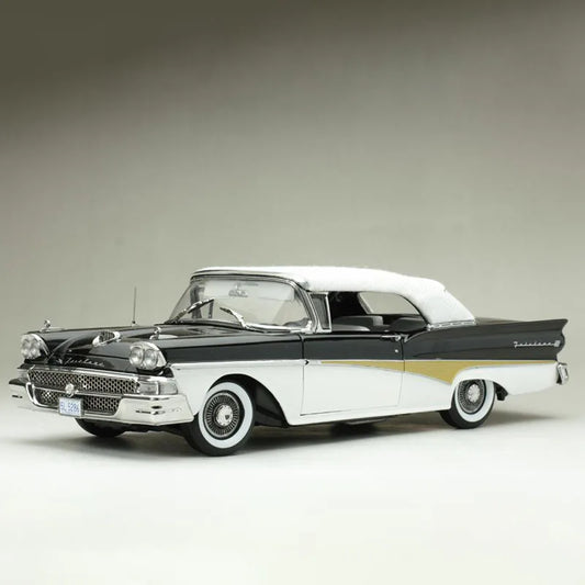 Die Cast 1/18 Scale 1958 Ford Fairlane 500 Closed Convertible