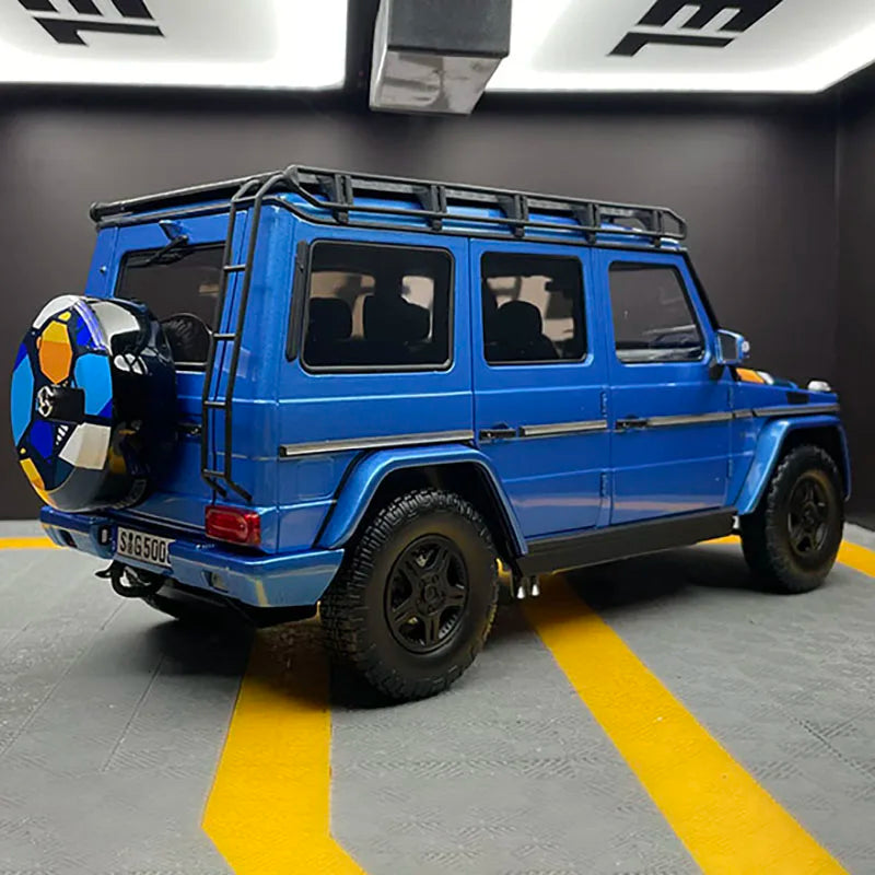 MERCEDES BENZ G-Class W463  Limited Edition Die Cast 1/18 Scale