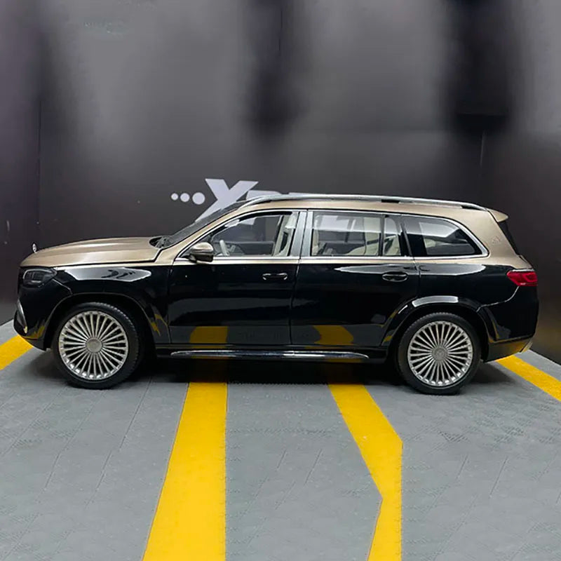MERCEDES BENZ Maybach GLS 600 Full Open Die Cast 1/18 Scale