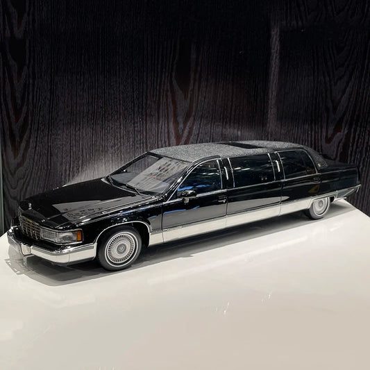 DieCast 1/18 Scale Cadillac Stretch Limousine Limited Edition